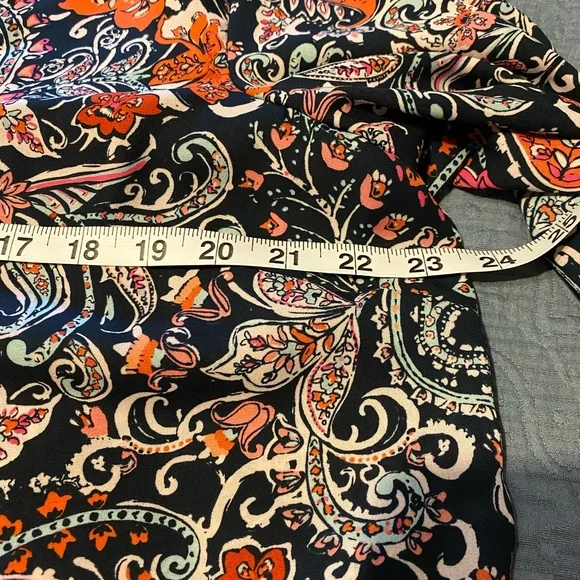 NWT J Jill poly blouse with flounce 3/4 sleeve floral print LP - Picture 5 of 9